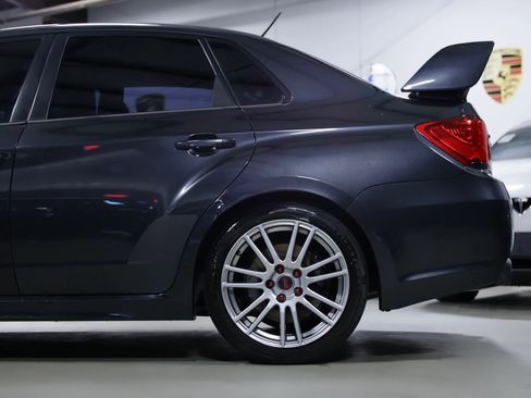 Used 2011 Subaru Impreza WRX STI image 21