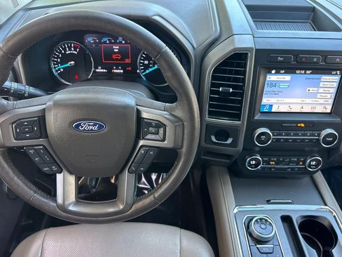 Used 2019 Ford Expedition XLT w/ Equipment Group 202A RWD image 29