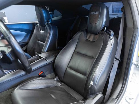 Used 2011 Chevrolet Camaro SS w/ LPO, Ground Effects Package RWD image 11