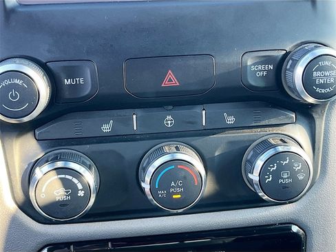 Used 2024 RAM 1500 Big Horn image 19