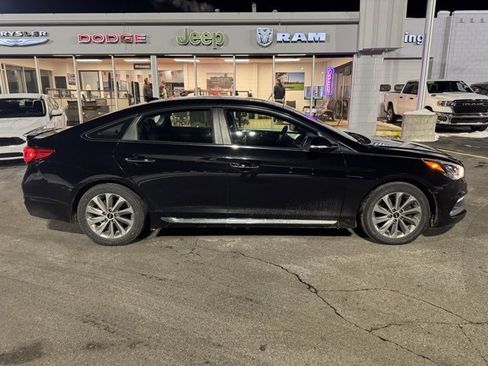 Used 2016 Hyundai Sonata Sport w/ Option Group 02 image 8