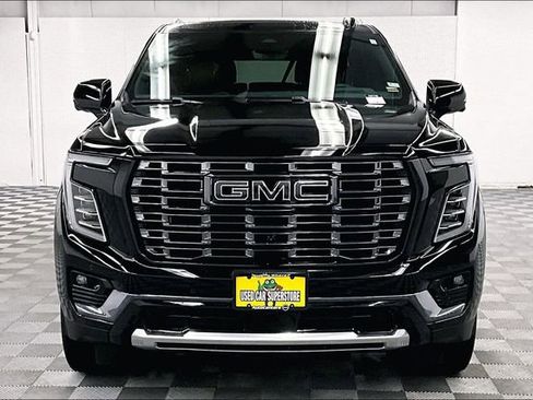 Used 2025 GMC Yukon XL Denali Ultimate AWD/4WD image 4