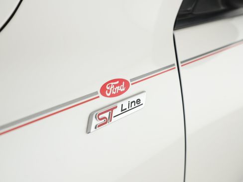 Used 2024 Ford Escape ST-Line w/ Equipment Group 301A FWD image 16