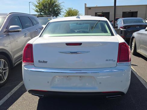 Used 2016 Chrysler 300 C w/ Safetytec Plus Group RWD image 8