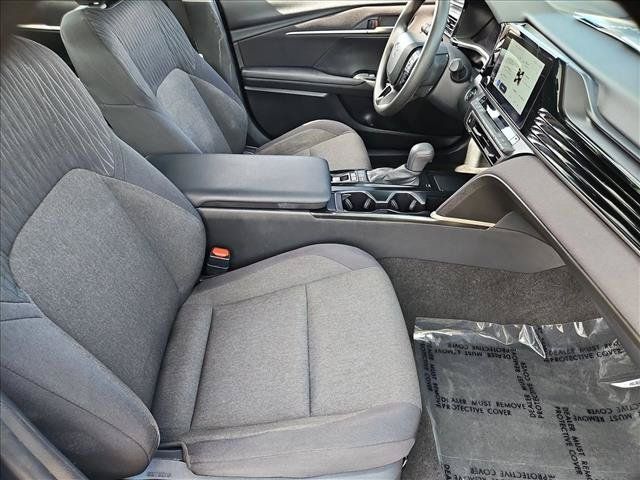 Used 2025 Toyota Camry LE FWD image 26