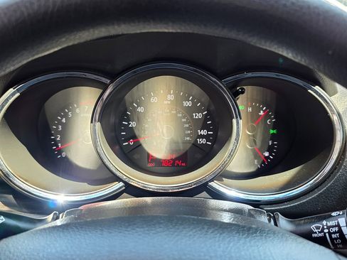 Used 2013 Kia Sorento LX w/ Third Row Pkg image 34