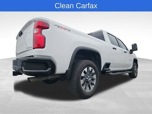 Used 2024 Chevrolet Silverado 2500 Custom w/ Custom Value Package image 5