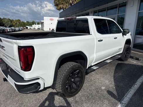 Used 2023 GMC Sierra 1500 Denali RWD image 2