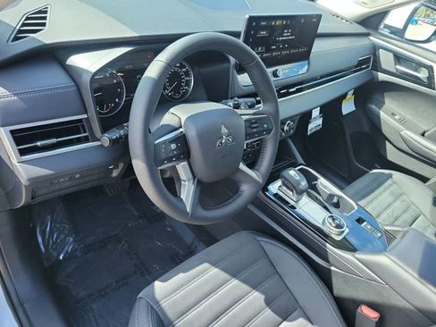 New 2026 Mitsubishi Outlander SE FWD image 21