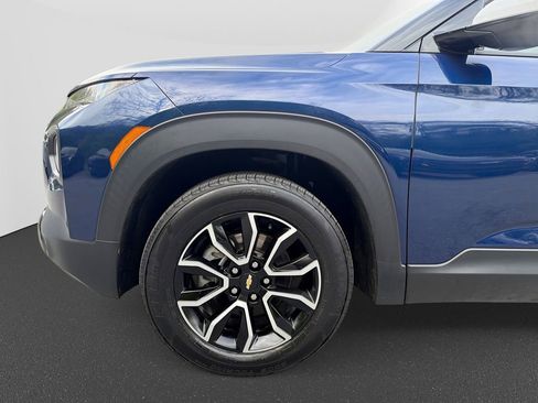 Used 2023 Chevrolet TrailBlazer ACTIV w/ Sun and Liftgate Package AWD/4WD image 11