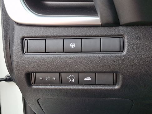 Certified 2023 Nissan Rogue SV w/ SV Premium B Package AWD/4WD image 25