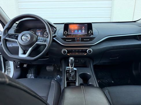 Used 2022 Nissan Altima 2.5 S image 15