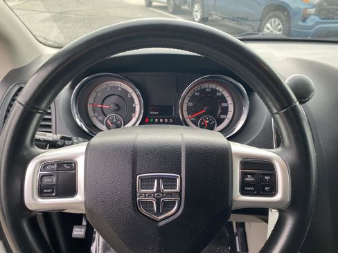 Used 2017 Dodge Grand Caravan SE w/ Power Window Group image 16