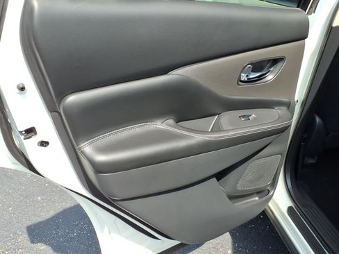 Used 2021 Nissan Murano S FWD image 5