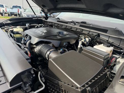 Used 2025 Nissan Armada Platinum Reserve AWD/4WD image 8