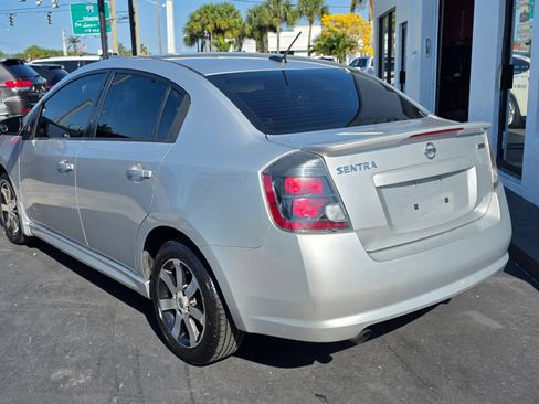 Used 2012 Nissan Sentra 2.0 SR w/ Special Edition Pkg FWD image 6