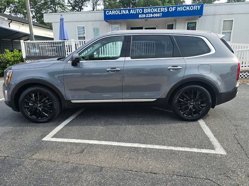 Used 2021 Kia Telluride SX w/ Towing Package FWD image 3