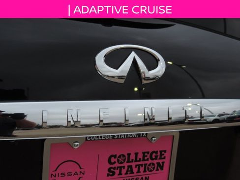 Used 2017 INFINITI QX80 2WD w/ Deluxe Technology Package image 11