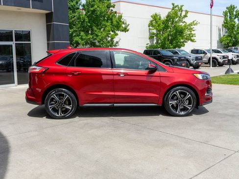 Used 2019 Ford Edge ST w/ Convenience Package AWD/4WD image 8