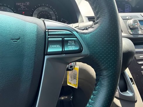 Used 2012 Honda Odyssey EX-L image 17