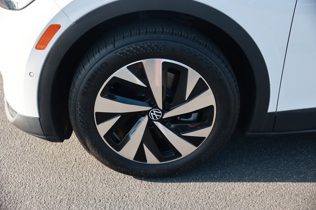 Used 2023 Volkswagen ID.4 Pro RWD image 13