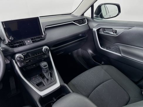 Certified 2025 Toyota RAV4 XLE AWD/4WD image 21