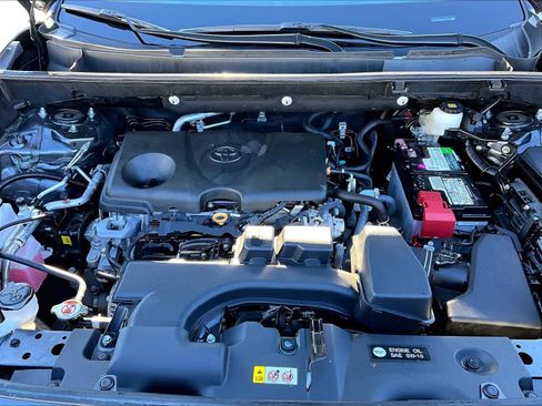 Certified 2025 Toyota RAV4 LE image 29