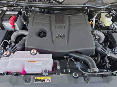 New 2026 Toyota Tundra SR RWD image 32