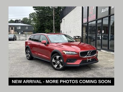 Used 2022 Volvo V60 T5 Cross Country