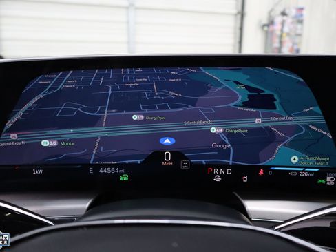 Used 2024 Cadillac Lyriq Sport image 15