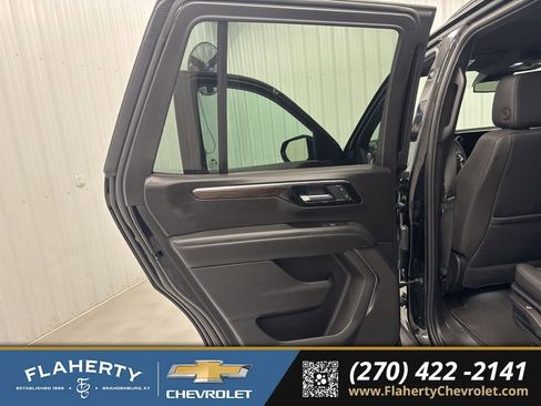 Used 2025 Chevrolet Tahoe Z71 image 10