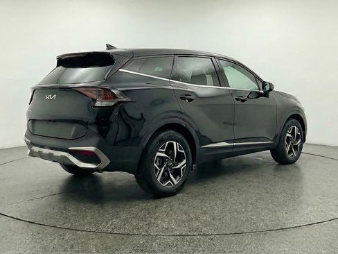 Used 2025 Kia Sportage LX image 9