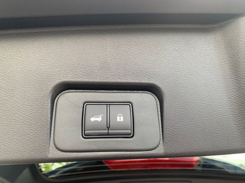 New 2026 Nissan Rogue SV image 7