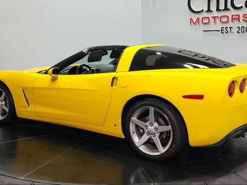 Used 2006 Chevrolet Corvette Coupe w/ Preferred Equipment Group RWD image 8