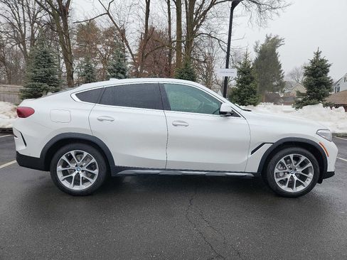Used 2021 BMW X6 xDrive40i w/ Premium Package image 7