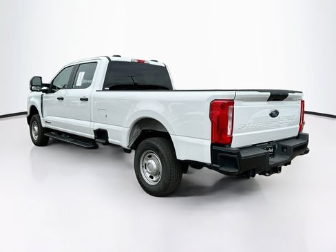 Used 2024 Ford F250 XL AWD/4WD image 5