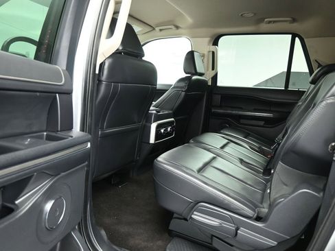 Used 2023 Ford Expedition Max XLT image 19