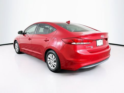 Used 2017 Hyundai Elantra SE FWD image 5