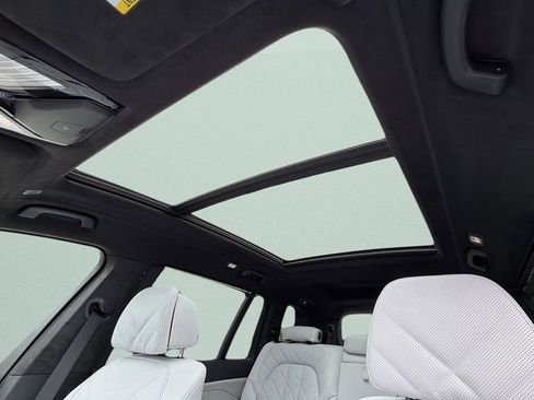 New 2026 BMW X7 xDrive40i AWD/4WD image 16