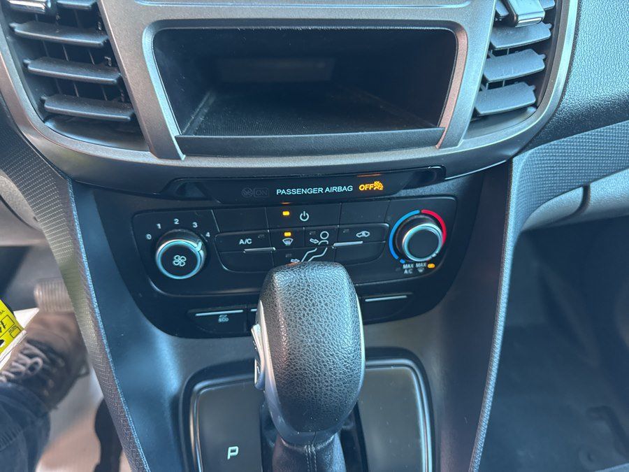 Used 2022 Ford Transit Connect XL FWD image 21