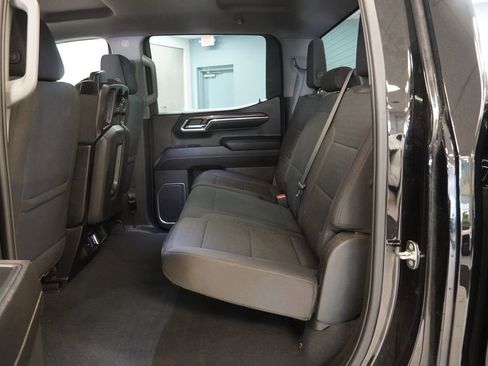 Used 2023 Chevrolet Silverado 1500 LT AWD/4WD image 24