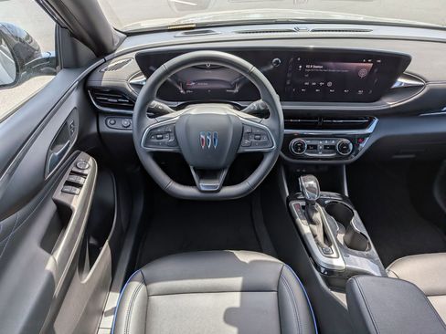 Used 2025 Buick Envista Sport Touring image 30