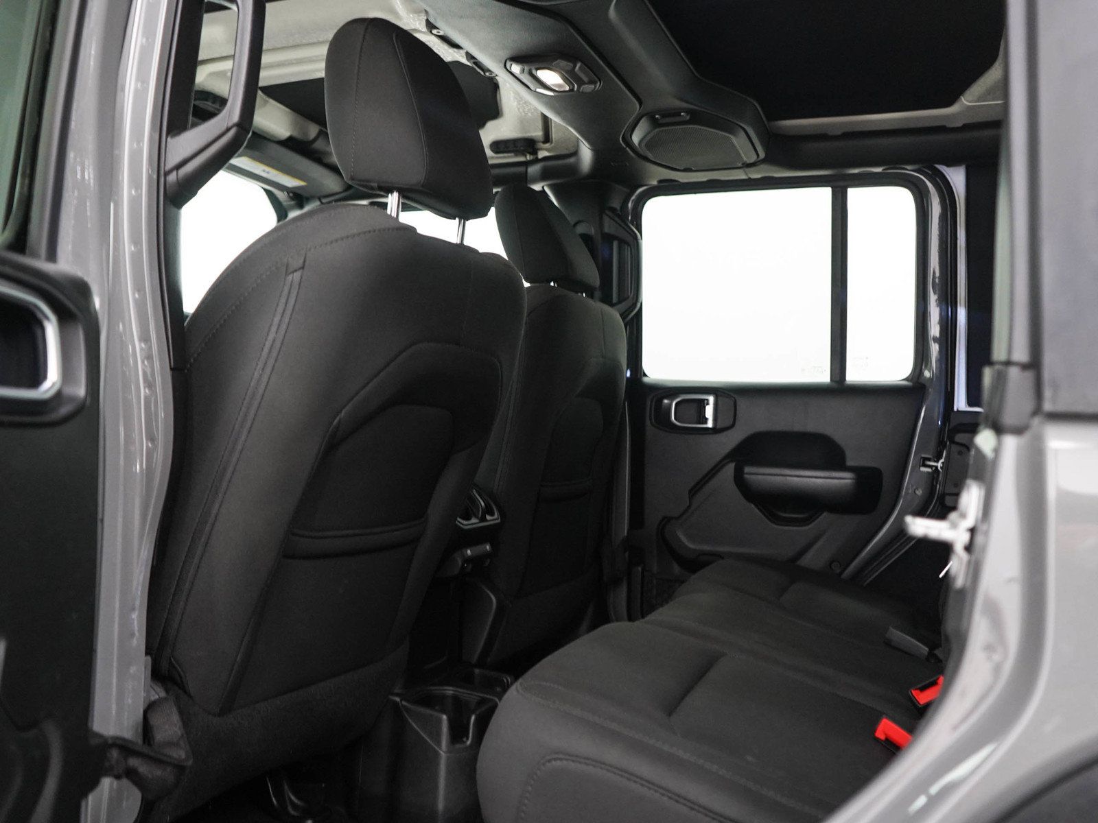 Used 2018 Jeep Wrangler Unlimited Sport S AWD/4WD image 18