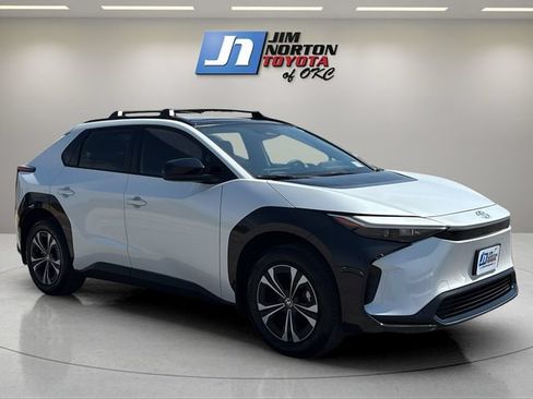 Used 2024 Toyota bZ4X FWD w/ Weather Package image 3