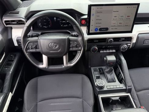 Used 2024 Toyota Tacoma TRD Off-Road AWD/4WD image 12