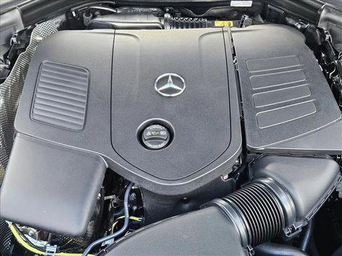 Used 2026 Mercedes-Benz GLC 300 image 16