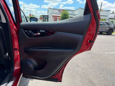 Used 2019 Nissan Rogue Sport SV w/ Technology Package AWD/4WD image 24