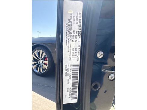 Used 2013 Dodge Challenger SRT8 w/ Harman Kardon Audio Group RWD image 18