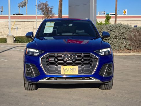 Used 2022 Audi SQ5 Premium Plus w/ Premium Plus Package image 2