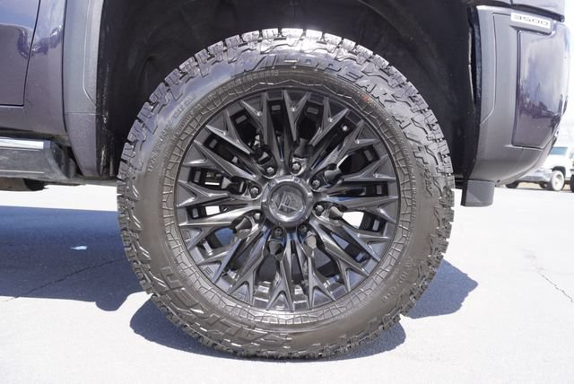 Used 2024 GMC Sierra 3500 Denali Ultimate AWD/4WD image 17